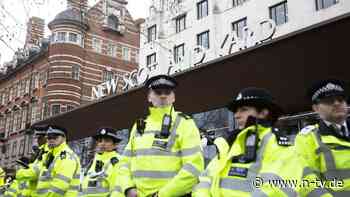 Behörde listet viele Mängel auf: Londons Polizei erhält katastrophales Zeugnis - n-tv NACHRICHTEN
