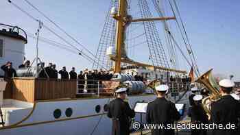 Verteidigung - Kiel - Kielmansegg übernimmt Kommando über die "Gorch Fock" - Politik - SZ.de - Süddeutsche Zeitung - SZ.de