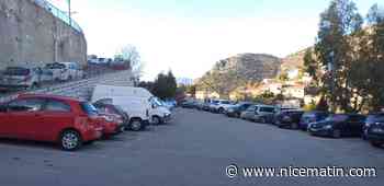 Sous pression, Aspremont crée des places au village