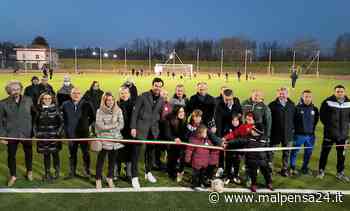 Tutti sul nuovo campo sintetico dello stadio di Gallarate. Il primo calcio con Marco Parolo - MALPENSA24 - malpensa24.it