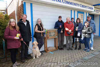 Holly’s Hamper food drop-off ini Comox gets a ‘lift’ - Comox Valley Record