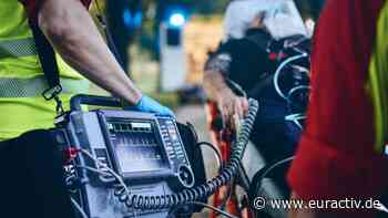 Freiwillige aus den Niederlanden senden Krankenwagen voller Hilfsgüter an die Ukraine - EURACTIV Germany