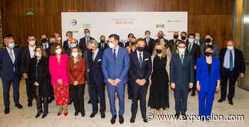 Pedro Sánchez presenta su plan de choque a los directivos del Ibex - Expansión