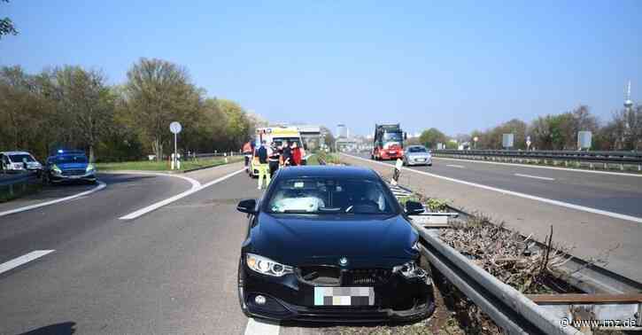 A656 bei Mannheim:  Rechts überholt und mit Auto kollidiert