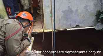 Situação é complicada e bombeiros 'correm risco', diz prefeito de Juazeiro sobre resgate em cacimba - Ceará - Diário do Nordeste