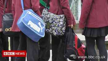 Covid: Mum tells of girl's post-lockdown school struggle