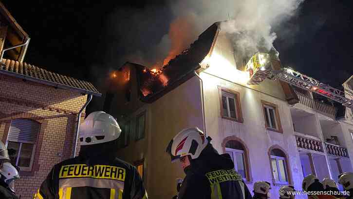 Bebra: 16 Menschen bei Brand von Mehrfamilienhaus gerettet | hessenschau.de | Panorama - hessenschau.de