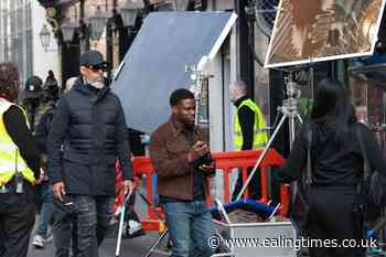 Kevin Hart greets fans in Belfast during impromptu walkabout - Ealing Times