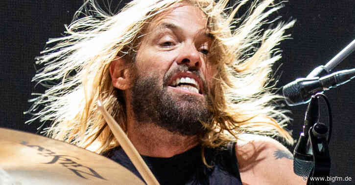 Foo Fighters canceln Lollapalooza-Set nach Tod von Taylor Hawkins - bigFM