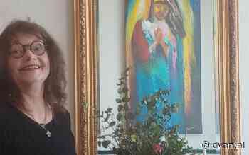 Kunstschilderes Erika Stulp opent atelier en galerie in Oudeschans: 'Een gele boom voelt heel anders dan een paarse' - Dagblad van het Noorden