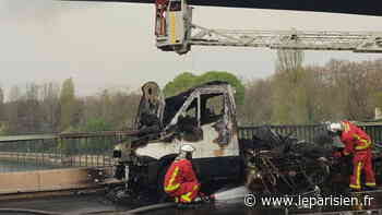 Pont de Clichy : un feu de camion a interrompu la circulation des voitures et du métro - Le Parisien
