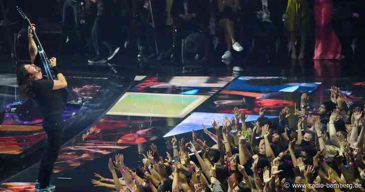 Foo Fighters sagen Tournee nach Tod von Taylor Hawkins ab