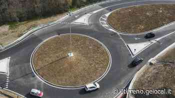 Inaugurata la nuova rotatoria sulla 325 - Il Tirreno