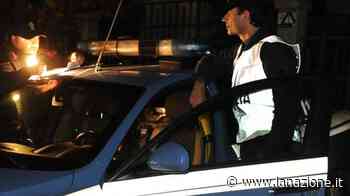 Prato, pestati a sangue mentre rincasano: al setaccio le telecamere del centro - LA NAZIONE