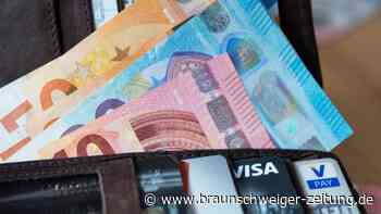 Bargeld oder Karten beim Bezahlen weiterhin weit verbreitet
