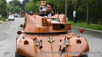 Vietnam: Vater baut Sohnemann einen Holz-Panzer