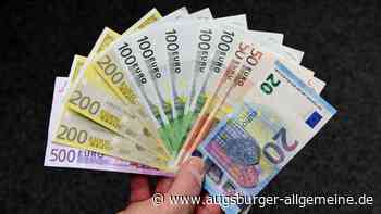 Betrüger erbeuten Tausende Euro: Das Opfer wollte einen "Fluch" brechen