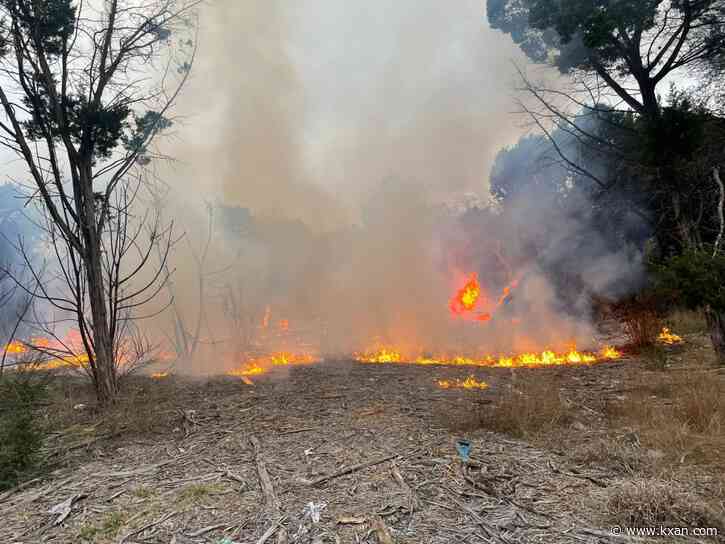 LIVE: More than 900 firefighters working to put out wildfires in Texas