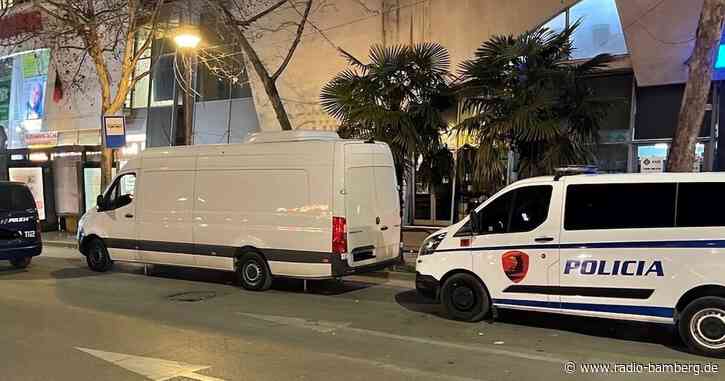 Eine international agierende Callcenter-Betrugsbande wurde jetzt in Albanien ausgehoben