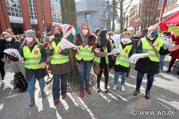 Mit Klatschpappen gegen den Kollaps