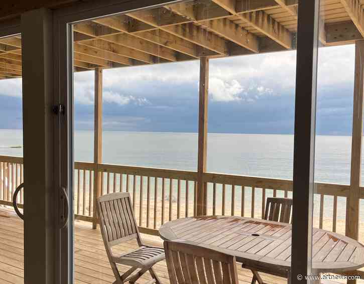 The Crypto Community Spent ‘NFT Weekend’ Awkwardly Mingling At A Swanky Long Island Hotel