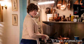 ‘Julia’ Review: Mastering the Art of Playing Julia Child