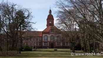 Nichtärztliches Personal der Ruppiner Kliniken soll ab Dienstag streiken - rbb24