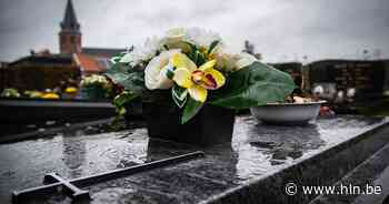 Eeklo lanceert binnenkort 'hemelpost': brievenbussen op begraafplaatsen - Het Laatste Nieuws