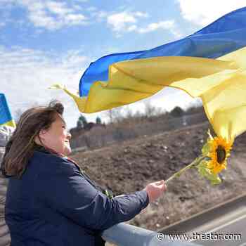 'It's unbelievable that we're still here': A month later, Durham still rallies for Ukraine - Toronto Star