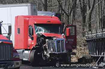 Police: 6 killed in Pennsylvania pileup of 80 vehicles - Virden Empire Advance