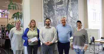 Leve 'De Brug!' - Zelzate huldigt burgers die meezochten naar nieuwe naam cultuurhuis - Het Laatste Nieuws