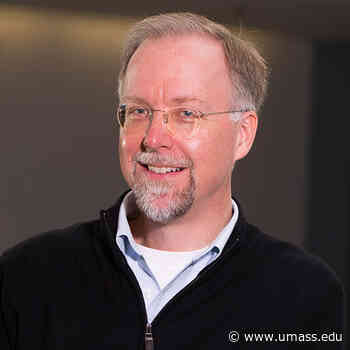 Jensen Wins 2022 CICS Outstanding Teaching Award - UMass News and Media Relations