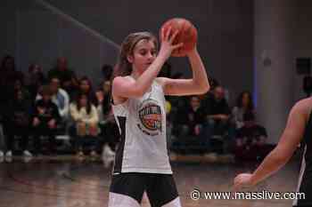 Amherst girls basketball standout Delaney MacPhetres commits to WPI - MassLive.com