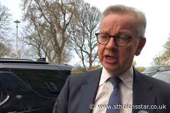 Michael Gove meets Edinburgh Ukrainian Club members - St Helens Star