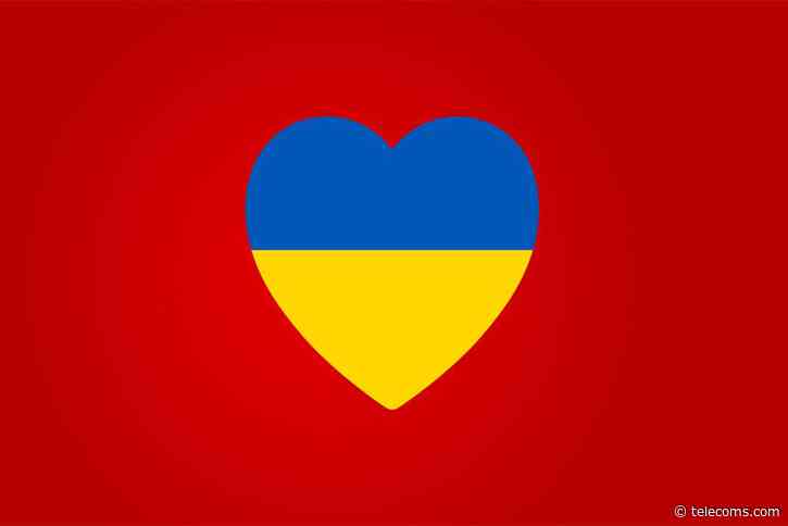 Vodafone donates 3,000 active smartphones to refugees