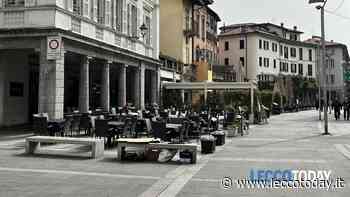 Tavolini nelle piazze, il Comune non cambia strada: regolamento approvato - LeccoToday