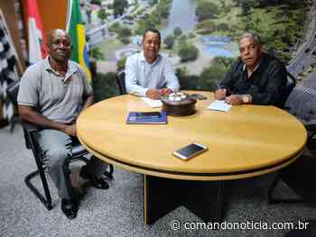 Presidente da Câmara Municipal de Indaiatuba recebe vereador de Capivari - Comando Notícia