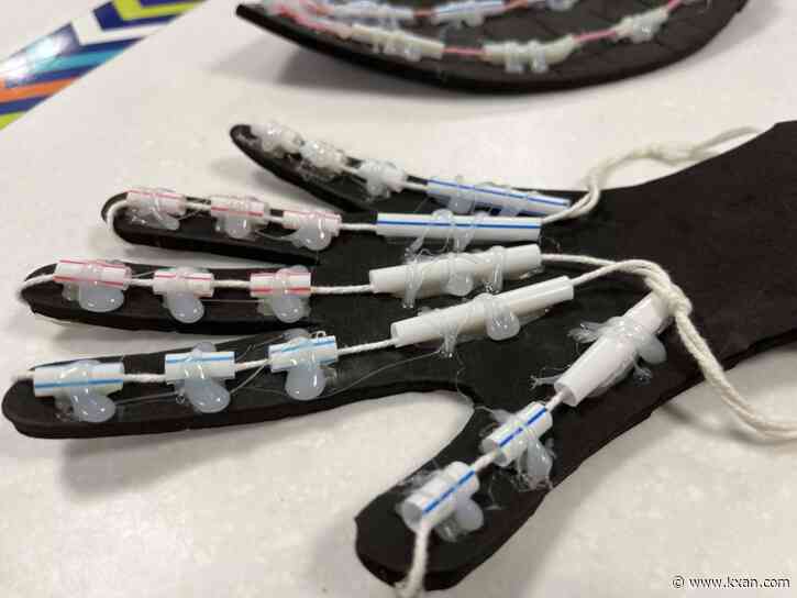 Mobile STEM Lab makes stop at Central Texas school