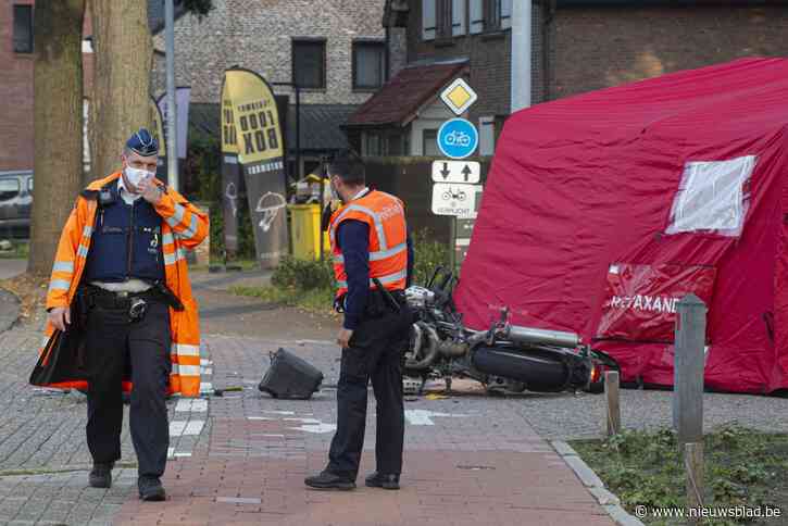 Geen celstraf en rijverbod met uitstel voor postbode die motorrijder Philip (30) aanreed: “Een jong gezin is gebroken”