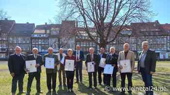Engagierte Bürger geehrt - leinetal24.de