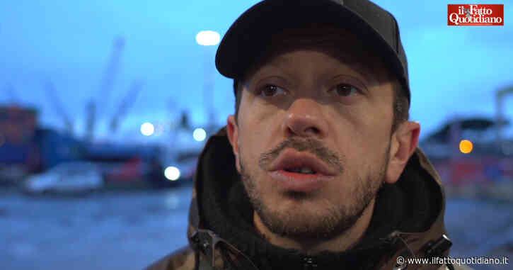 Genova, sciopero dei portuali contro il transito di armi: “Non vogliamo essere complici di massacri, si applichi la legge”