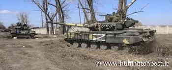 L'arco dell'impero: 30 informatici bloccano i tank russi - L'HuffPost