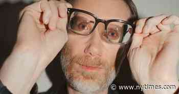 Stephen Merchant Is an Unsmooth Criminal in ‘The Outlaws’