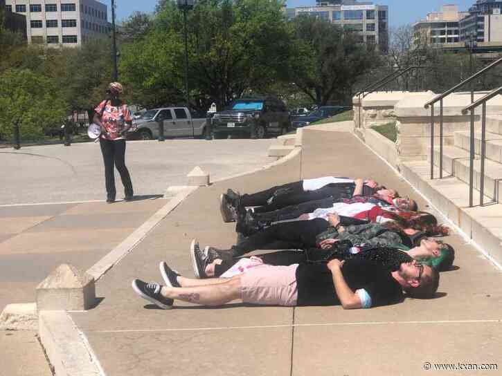 Organizations host 'die in' at Texas State Capitol to protest Abbott's transgender directive