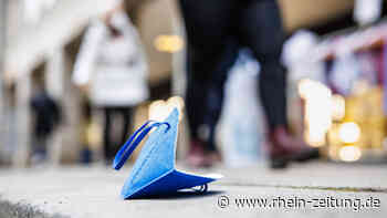 Von der Nase bis zum Bordstein: Masken als Stadtverschmutzer in Koblenz und Co. - Rhein-Zeitung