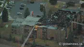 West Edmonton apartment building extensive damaged by fire - Global News