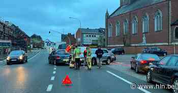 Hinder door ongeval met blikschade aan kerk Burst - Het Laatste Nieuws