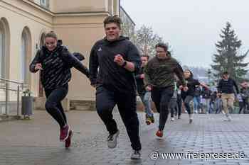 Reichenbacher Weinhold-Oberschüler starten Spendenlauf - freiepresse.de