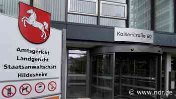 Bombendrohung: Justizzentrum Hildesheim am Vormittag gesperrt - NDR.de