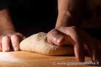 Invece del gustoso pesto con questa comune erba aromatica si preparano velocemente queste 3 ricette con ol ... - Proiezioni di Borsa